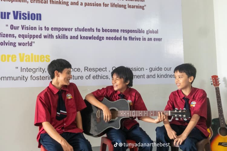 Music Guitar Course